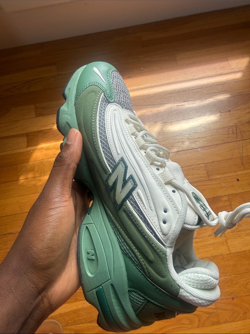 New Balance Mint Green & White Retro Runner